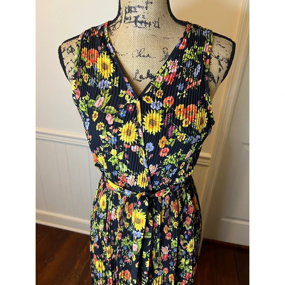 T Tahari sizeS Black Floral Print Pleated Midi Dress Sleeveless V Neck Tie Waist